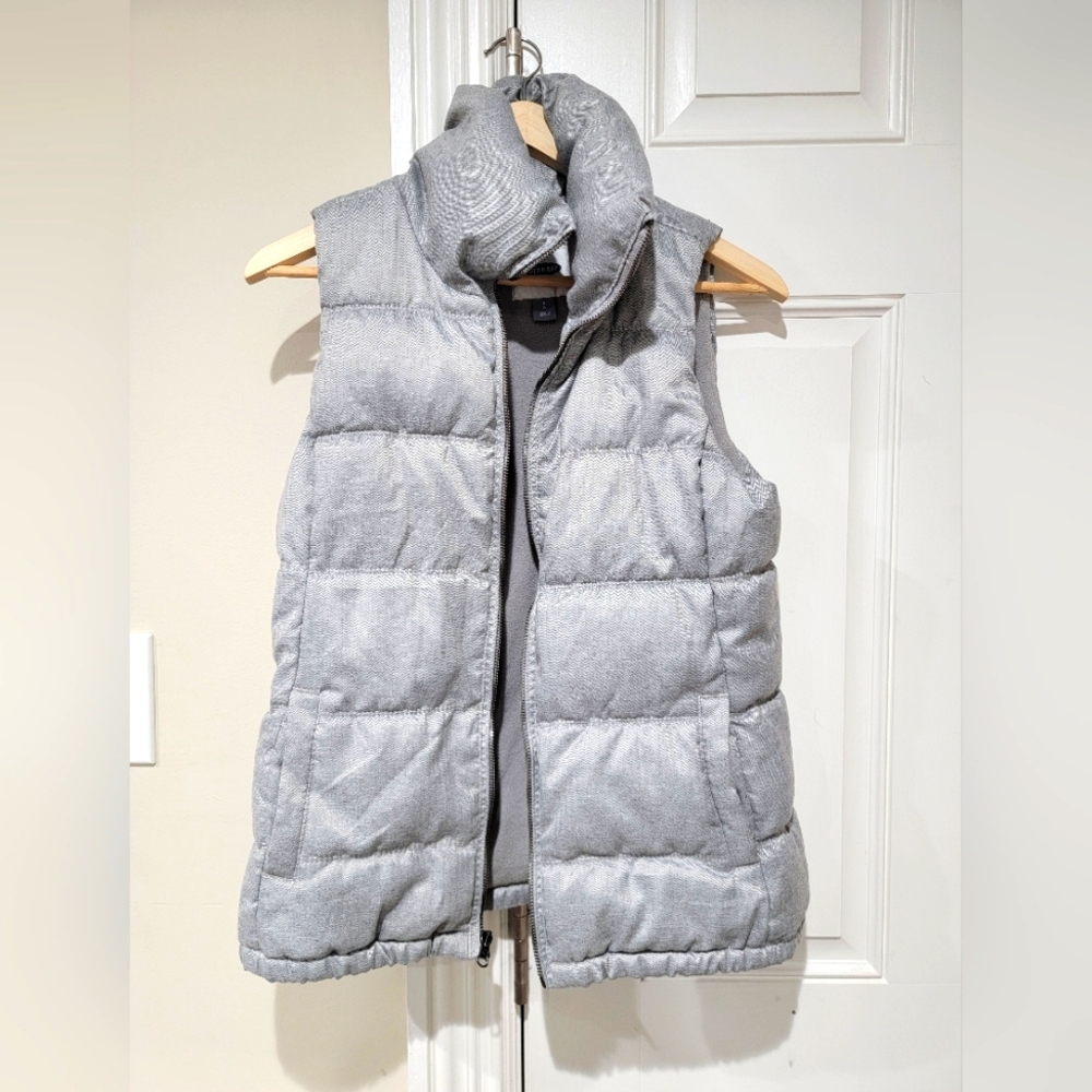 Old navy puffer vest